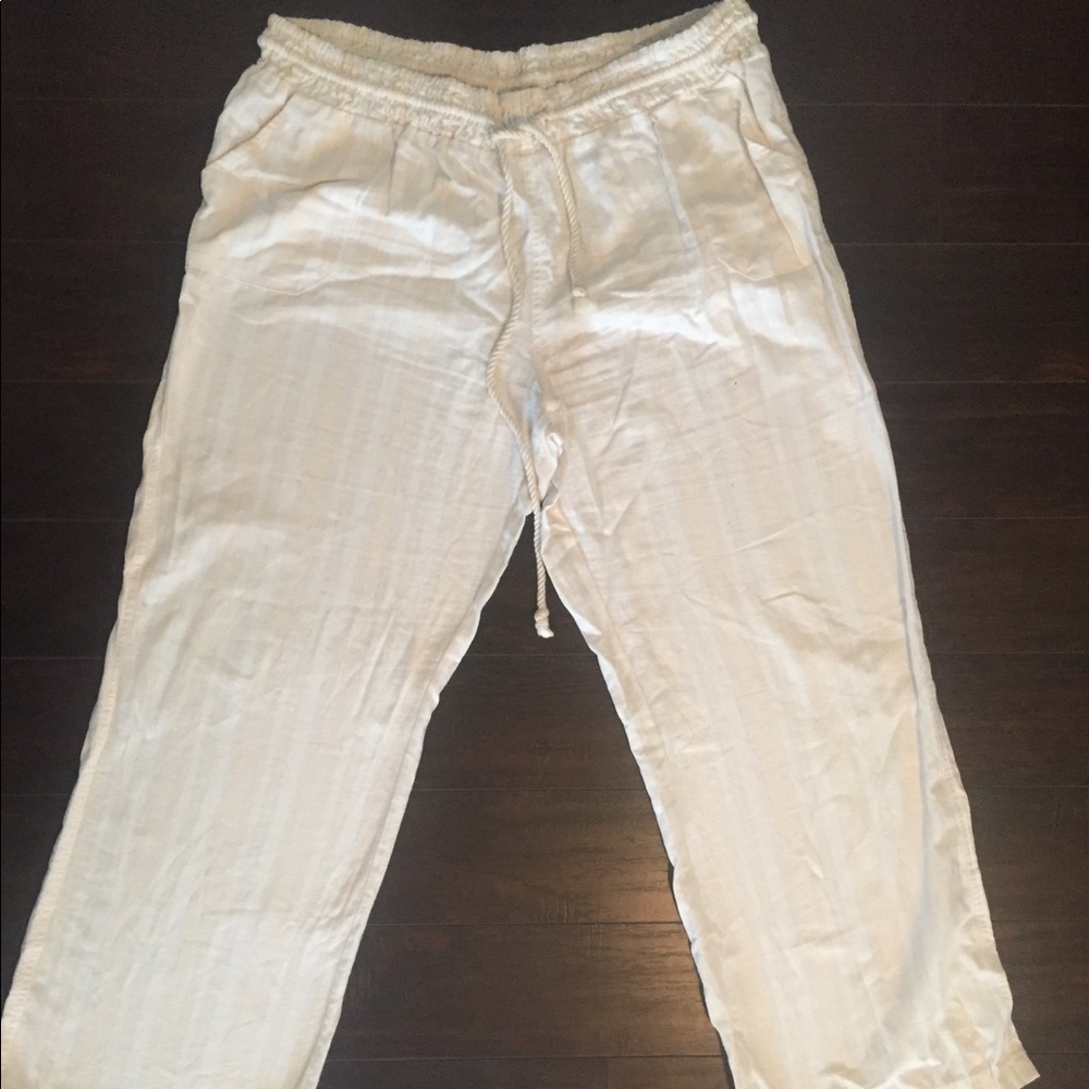 White/cream pants